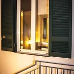 Gasthuis Chiaia 32 4*