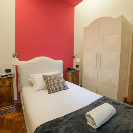 Chiaia 32 Guest house 3*