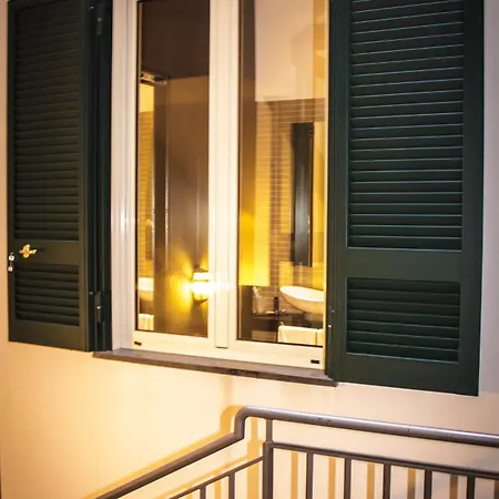 Guest house Chiaia 32 3*