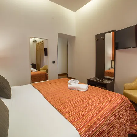 게스트하우스 Chiaia 32 4*