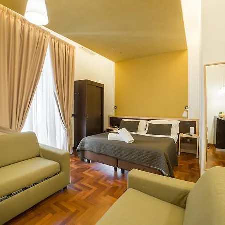 Chiaia 32 Guest house 3*