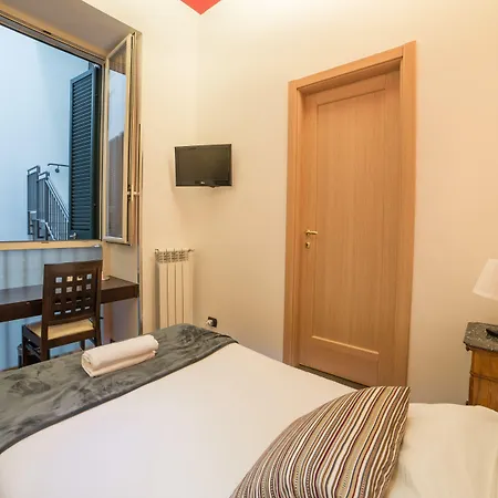 Chiaia 32 Penzion 4*